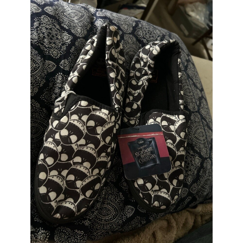 DISNEY Tim BURTON Nightmare Before Christmas Slip-Ons Sz. 10
